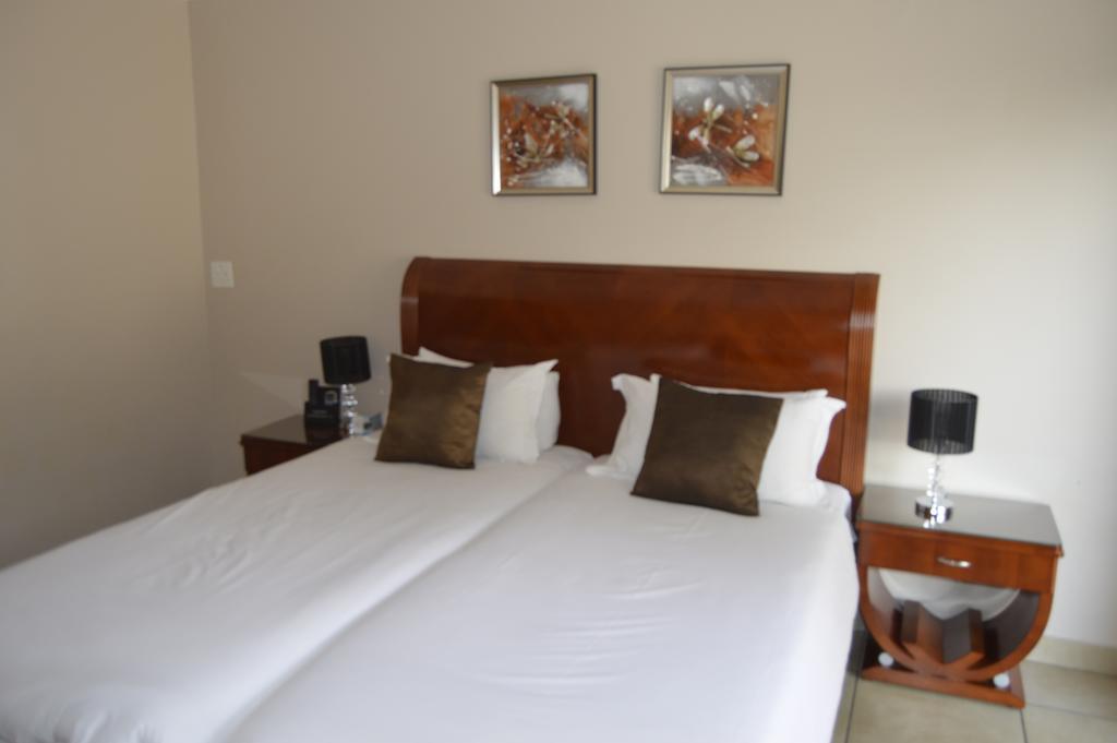 Lakeview Boutique Hotel & Conference Center Benoni Exterior foto